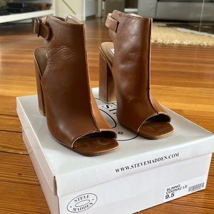 Steve Madden cognac chunky heels